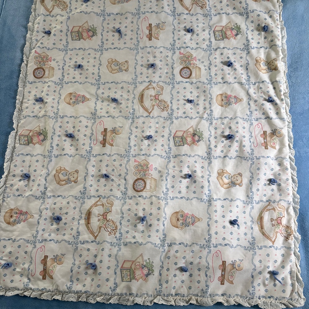 Handmade baby quilt,  EUC